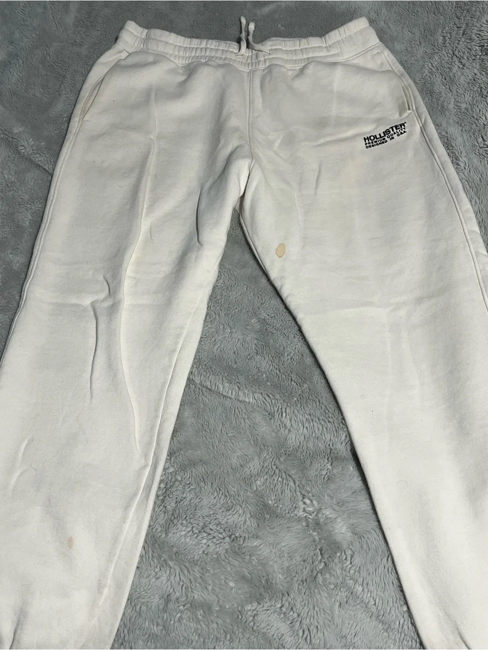 Hollister soft white